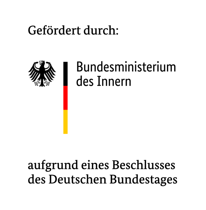Logo des Bundesministeriums des Innern mit dem Hinweis Gefördert durch